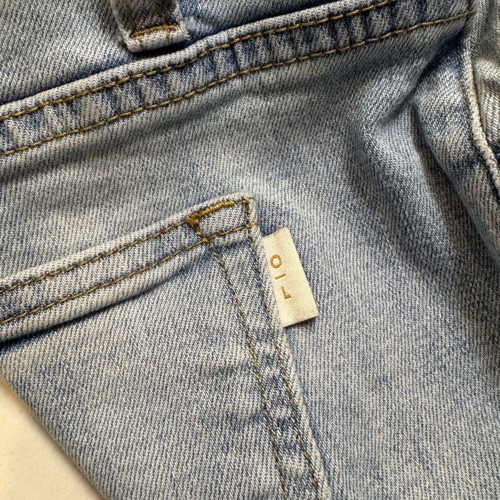 Light Blue Oliver Logan premium denim- Crosby Boyfriend 33 inches - Picture 5 of 11